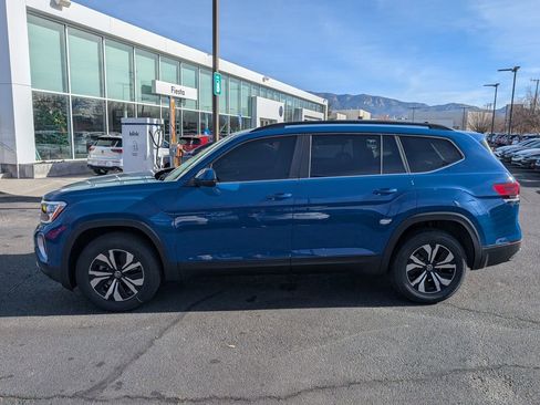 Used 2025 Volkswagen Atlas SE image 8