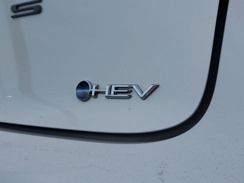 Certified 2025 Toyota Prius Limited image 7