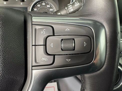 Used 2020 Chevrolet Blazer LT FWD image 17