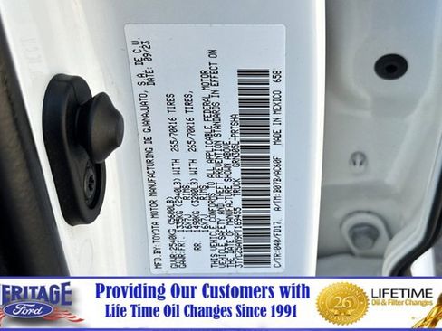 Used 2023 Toyota Tacoma 4x4 Double Cab image 28