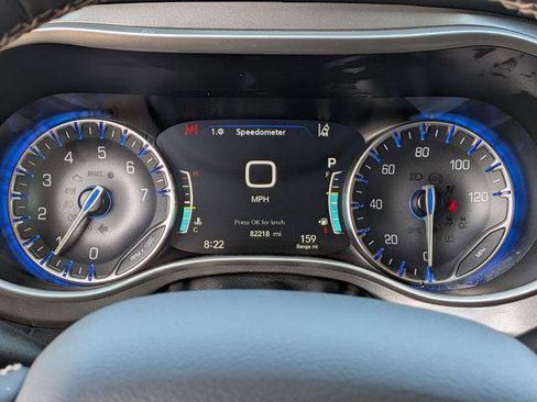 Certified 2023 Chrysler Pacifica Touring-L FWD image 17