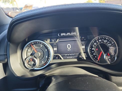 Used 2023 RAM 1500 Laramie AWD/4WD image 17