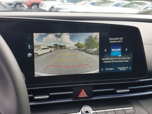 Certified 2025 Hyundai Elantra SEL FWD image 18