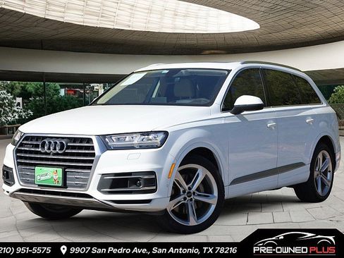 Used 2019 Audi Q7 3.0T Prestige w/ Prestige Package image 1