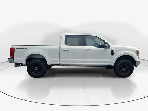 Used 2022 Ford F250 Lariat w/ Tremor Off-Road Package AWD/4WD image 2