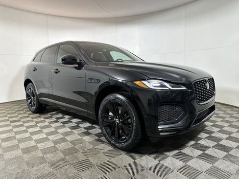 New 2026 Jaguar F-PACE R-Dynamic S image 3