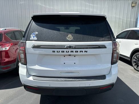 Used 2022 Chevrolet Suburban Z71 AWD/4WD image 4