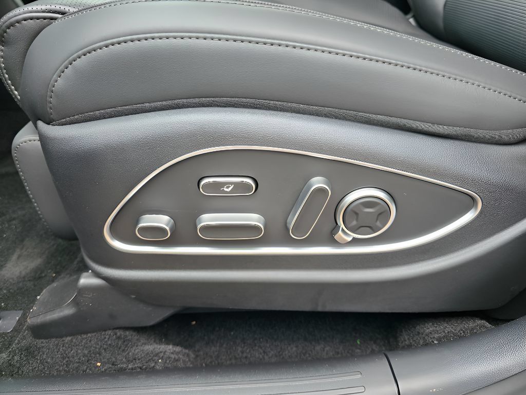 New 2026 Hyundai Palisade Calligraphy AWD/4WD image 17