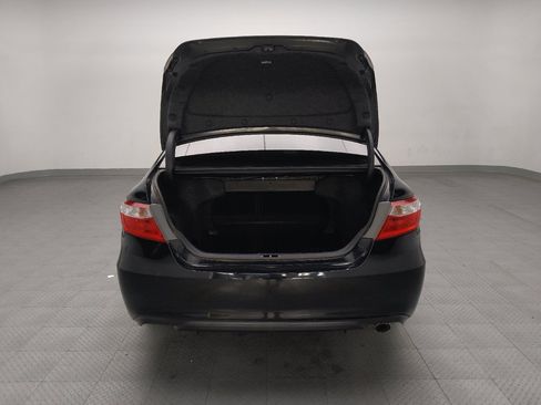 Used 2017 Toyota Camry SE image 29