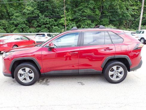 Certified 2022 Toyota RAV4 XLE w/ Convenience Package AWD/4WD image 9