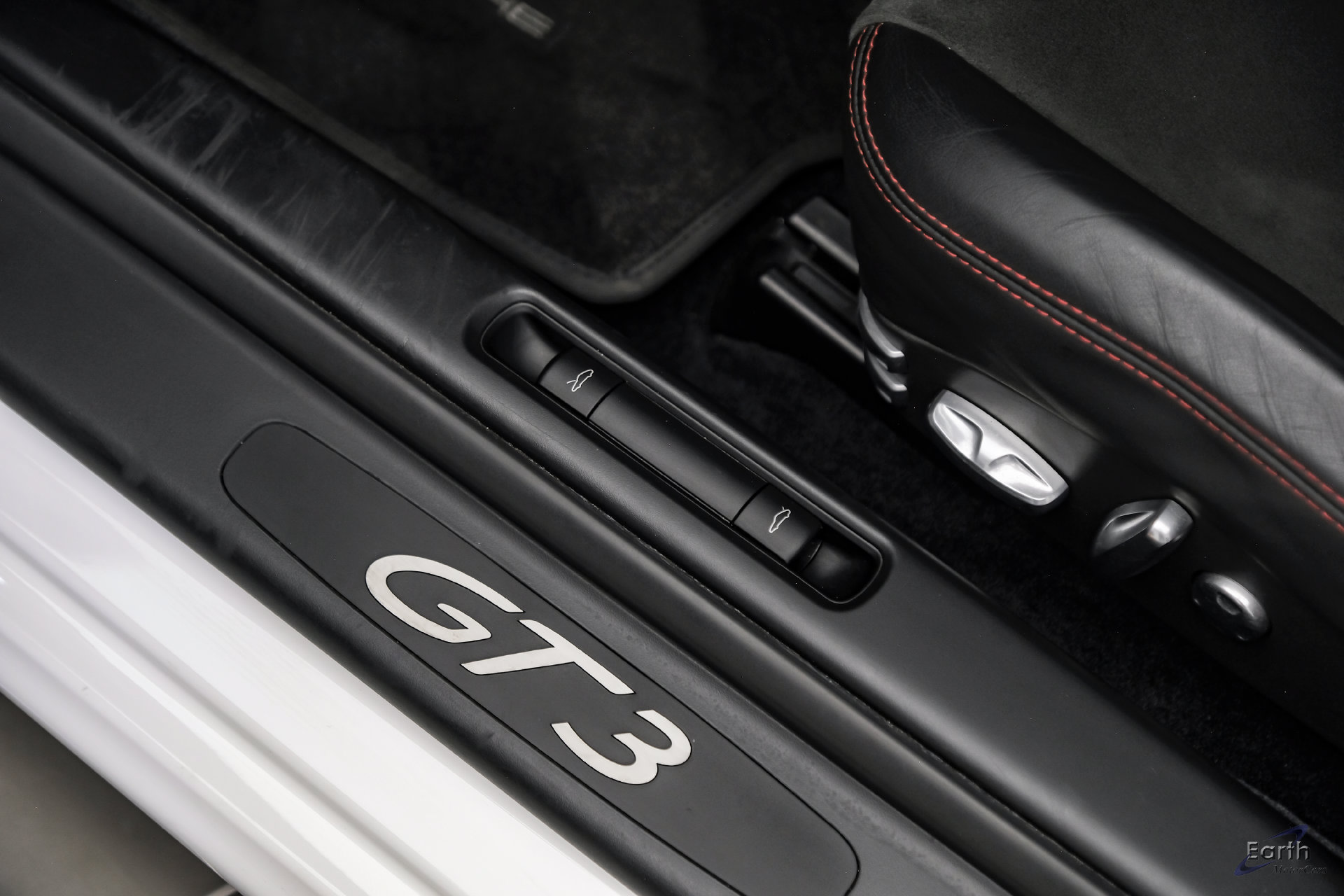 Used 2010 Porsche 911 GT3 RWD image 48