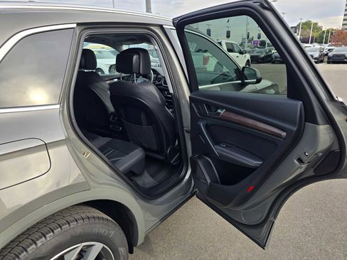 Certified 2025 Audi Q5 2.0T Premium Plus w/ Premium Plus Package image 14