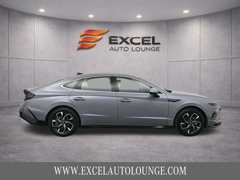 Used 2025 Hyundai Sonata SEL FWD image 10