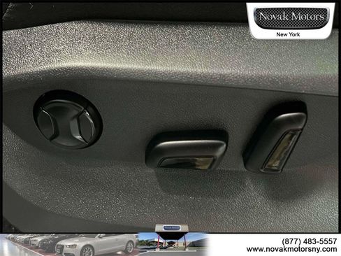 Used 2023 Volkswagen Tiguan SE R-Line image 20