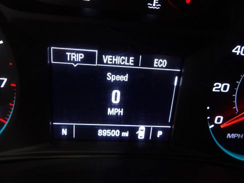 Used 2022 Chevrolet Malibu LT FWD image 15