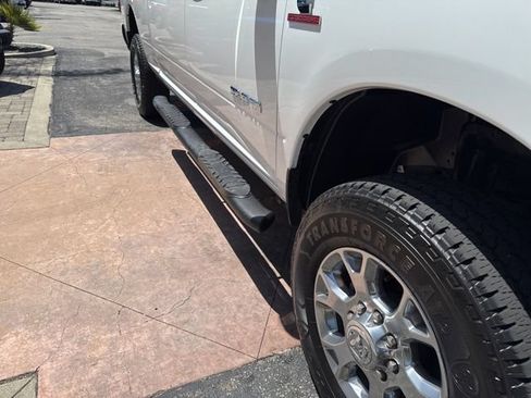 Used 2024 RAM 2500 Laramie AWD/4WD image 8