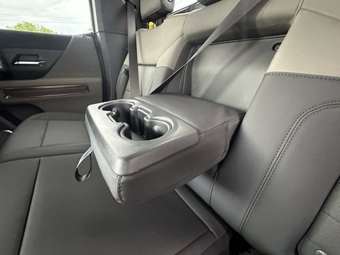 New 2025 GMC Hummer EV 2X image 26