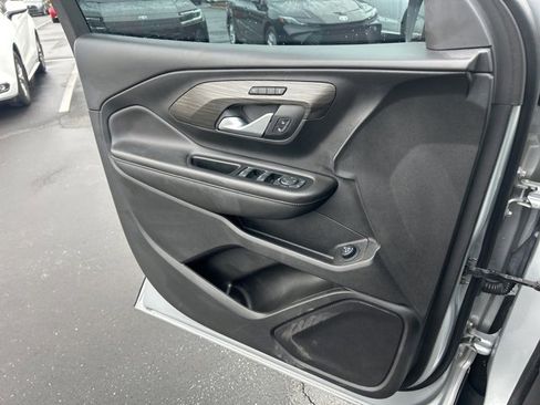 Used 2022 GMC Terrain SLT image 26