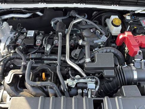 Used 2025 Nissan Kicks SR w/ SR Premium Package image 11