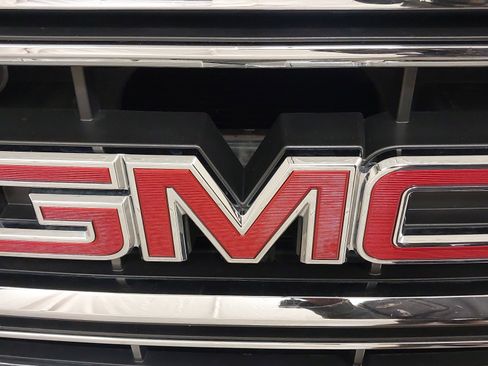 Used 2018 GMC Sierra 1500 SLT w/ SLT Premium Package image 32