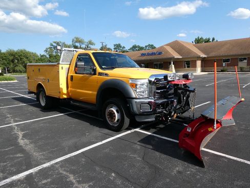 Used 2015 Ford F450 XLT w/ Snow Plow Prep Package AWD/4WD image 3