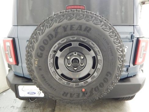 New 2025 Ford Bronco Outer Banks w/ Sasquatch Package image 5