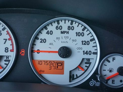 Used 2019 Nissan Frontier Desert Runner image 18