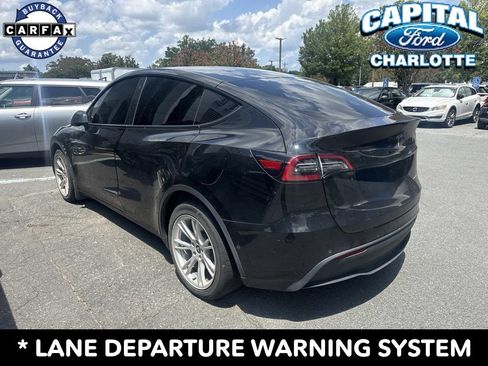 Used 2022 Tesla Model Y Long Range AWD/4WD image 3