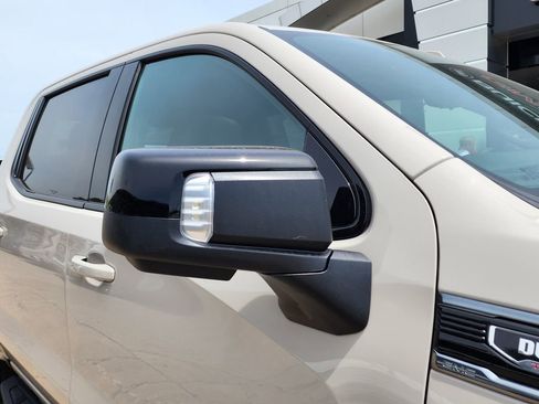 New 2026 GMC Sierra 1500 AT4 w/ AT4 Premium Package AWD/4WD image 12