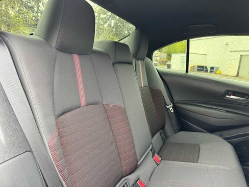 Used 2025 Toyota Corolla SE AWD/4WD image 13