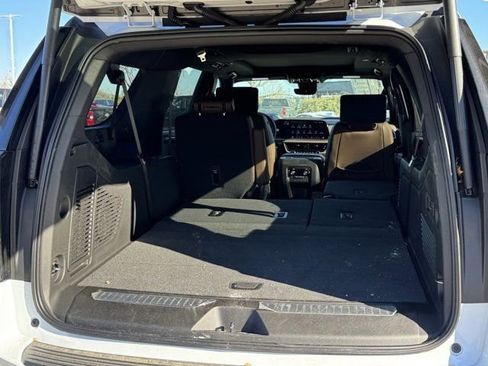 New 2026 Chevrolet Suburban High Country image 29