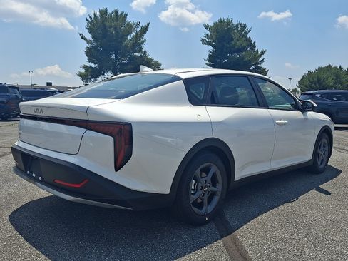 New 2026 Kia K4 FWD image 3