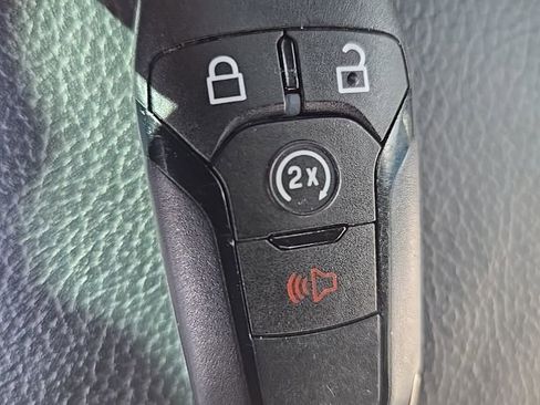 Used 2020 Ford F250 Lariat image 44