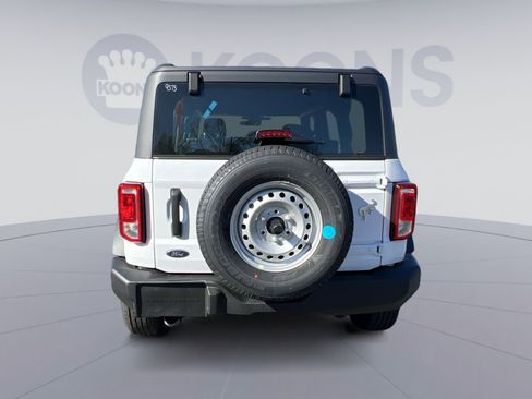 New 2025 Ford Bronco 4-Door image 5
