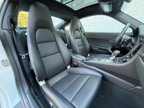 Used 2014 Porsche 911 Carrera 4S image 38