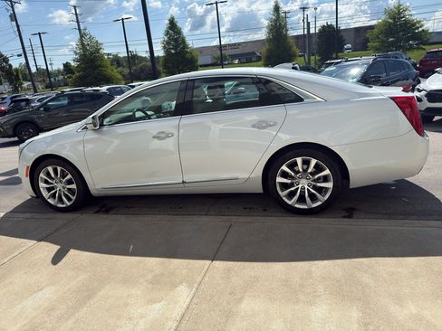Used 2016 Cadillac XTS Luxury w/ Driver Awareness Package AWD/4WD image 6