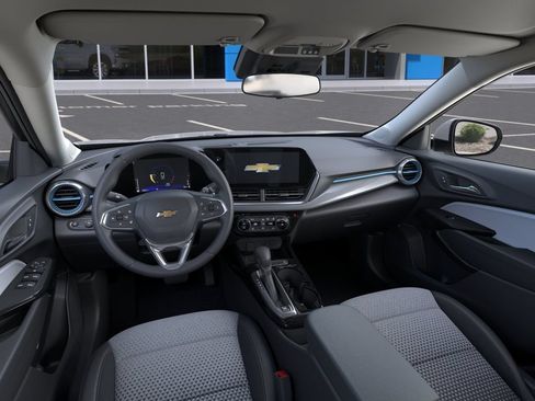 New 2026 Chevrolet Trax LT w/ Driver Confidence Package FWD image 15