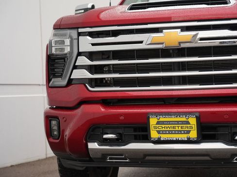 Used 2025 Chevrolet Silverado 3500 High Country w/ High Country Premium Package AWD/4WD image 9