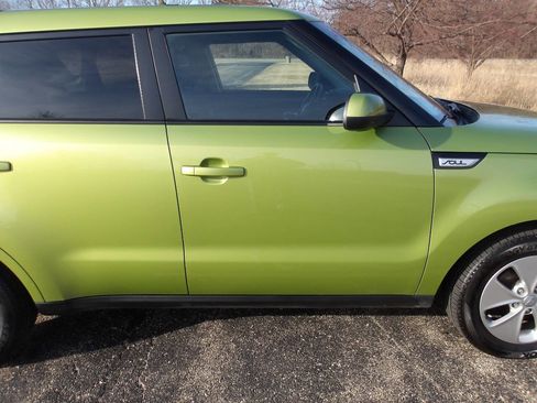 Used 2015 Kia Soul image 29