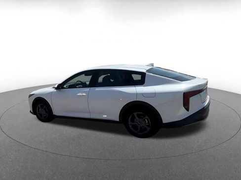 Used 2026 Kia K4 FWD image 11