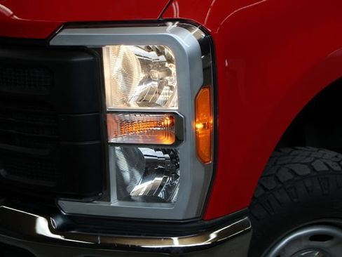 Used 2023 Ford F250 XL w/ Snow Plow Prep Package AWD/4WD image 5