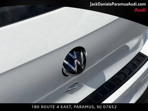 Used 2024 Volkswagen Golf R AWD/4WD image 16