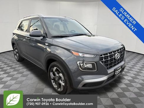 Used 2025 Hyundai Venue SEL FWD image 1