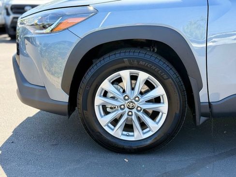 Certified 2024 Toyota Corolla Cross LE w/ Moonroof Package AWD/4WD image 9