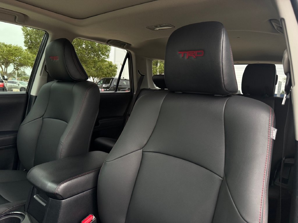 Used 2021 Toyota 4Runner TRD Off-Road Premium w/ Moonroof Package AWD/4WD image 11