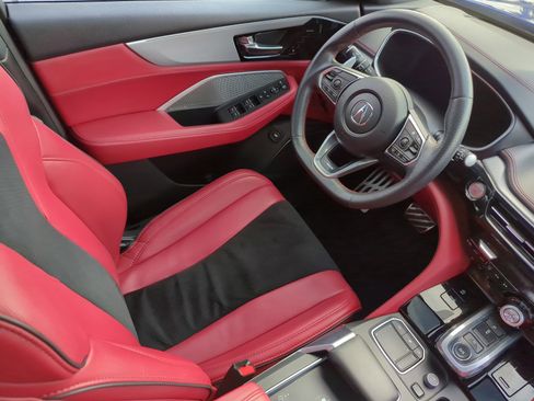 Used 2023 Acura MDX A-Spec image 9