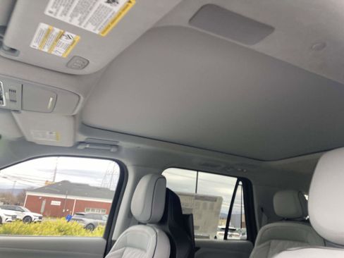 New 2025 Lincoln Navigator L Black Label image 23