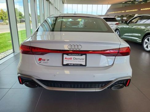 New 2025 Audi RS 7 performance Sportback image 4