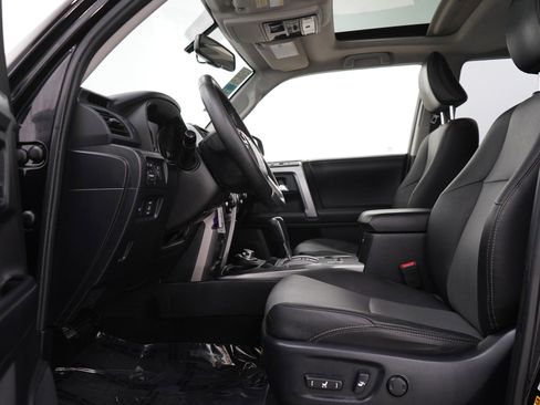 Used 2018 Toyota 4Runner SR5 Premium image 22