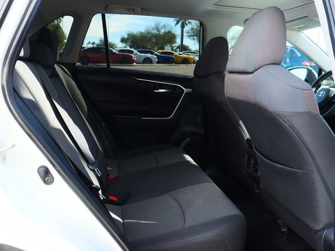 Used 2019 Toyota RAV4 XLE image 27